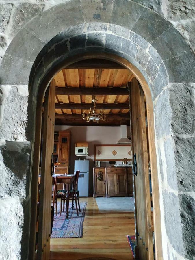 Hye Aspet Հայ Ասպետ Bed & Breakfast Gümrü Dış mekan fotoğraf